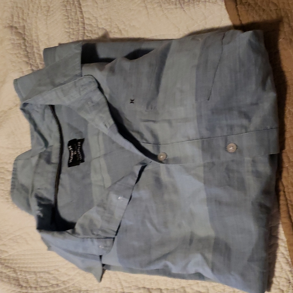 Hurley xl ss button down